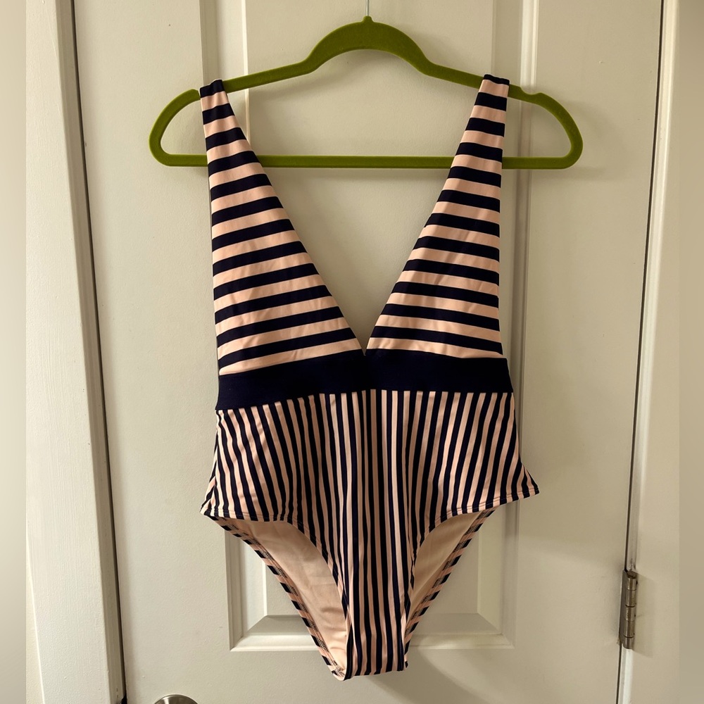 New with Tags. Aerie swimsuit
